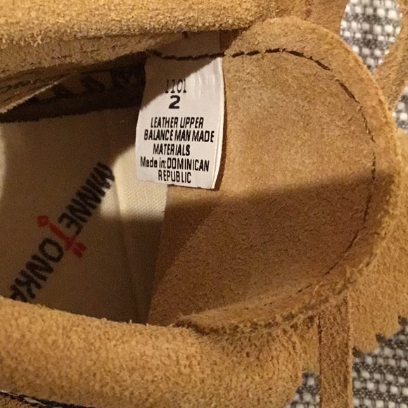 Minnetonka Baby Infant Braid Bootie moccasin | Size 2 - Picture 6 of 8